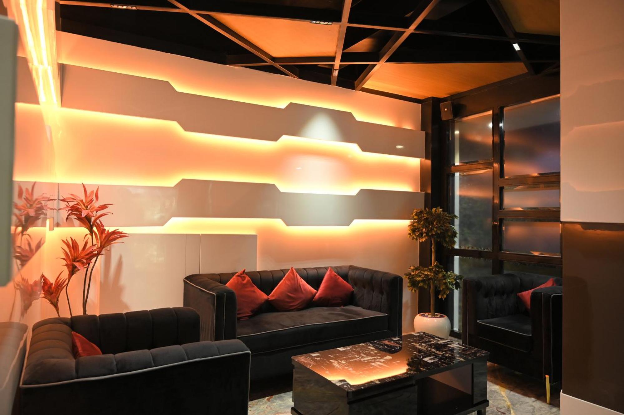 Hotel Trax International Jamshedpur Dış mekan fotoğraf