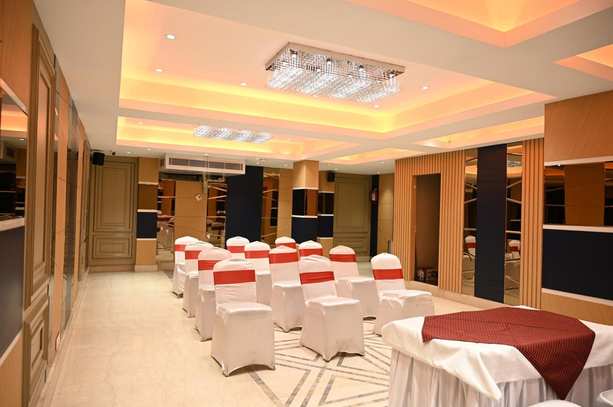 Hotel Trax International Jamshedpur Dış mekan fotoğraf