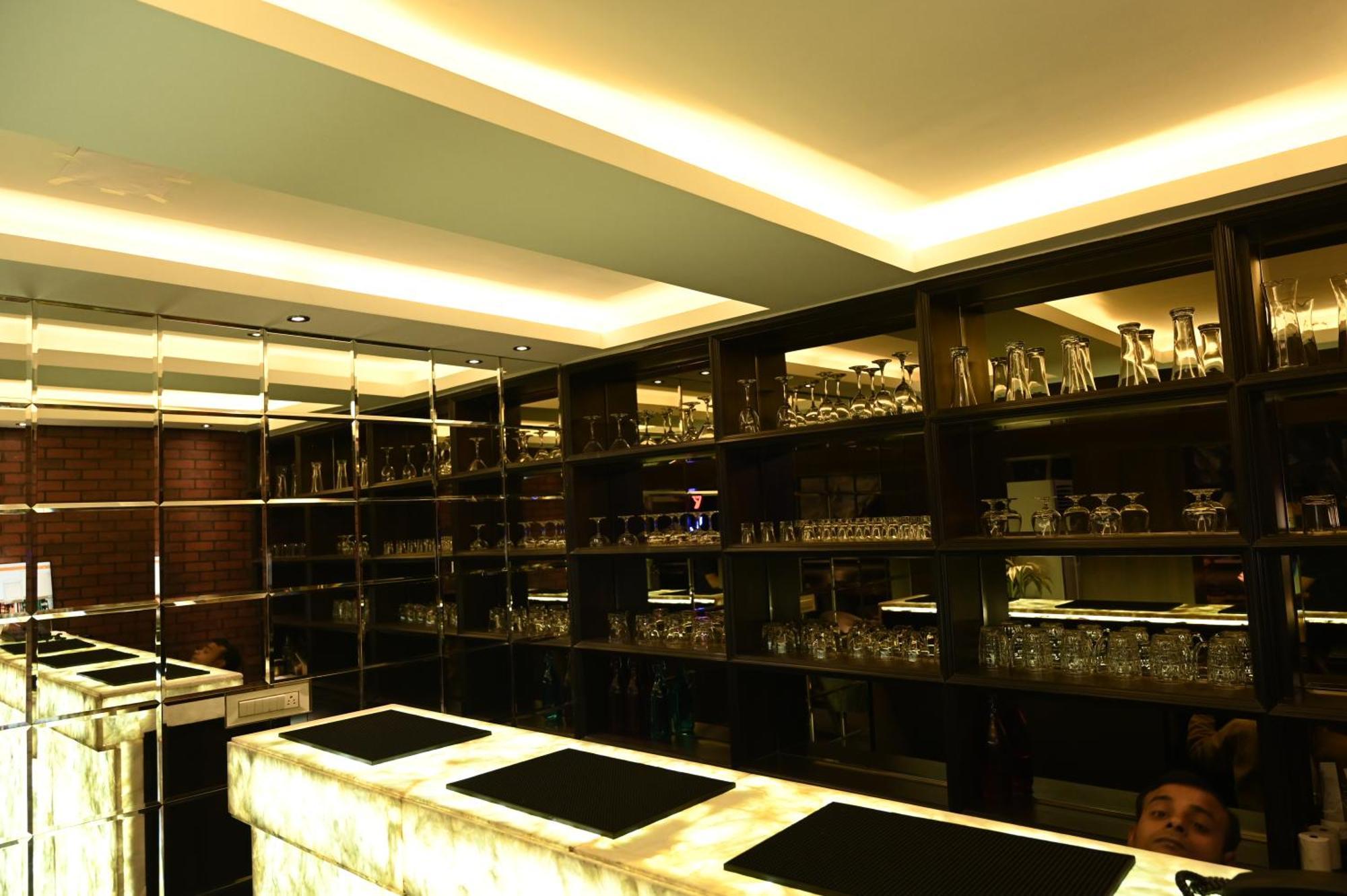 Hotel Trax International Jamshedpur Dış mekan fotoğraf